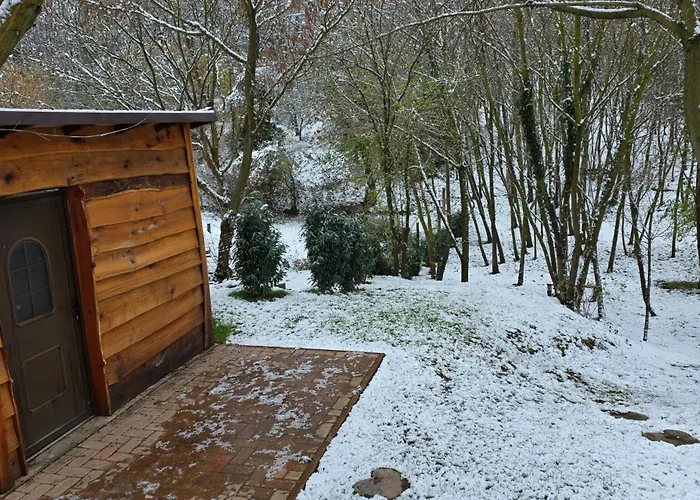 Lägenhet Lomb Lak Vendeghaz *